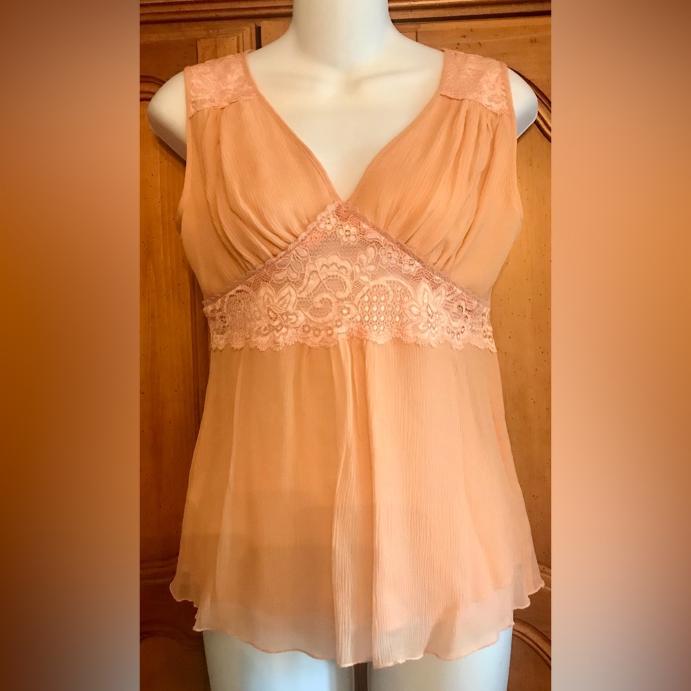 NWT BEBE SILK LACE INSET TOP SZ S